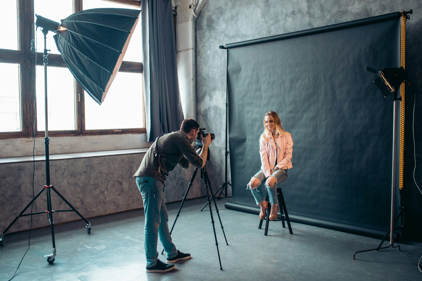 Textured vs Solid Backdrops